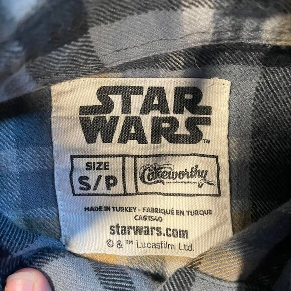Star Wars button up embroidered flannel in blue grey and yellow (S) - Picture 4 of 5